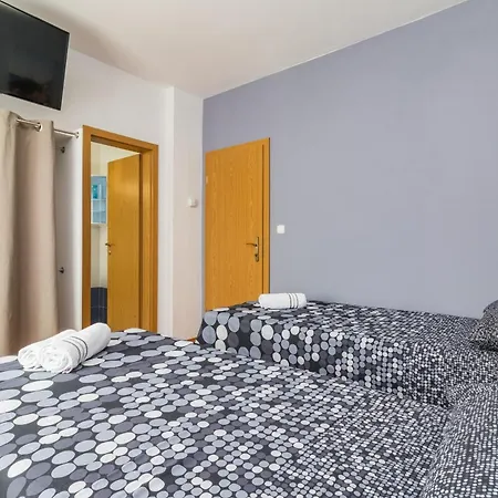 2383 Apartamento